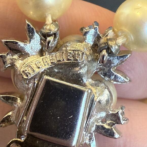 Richelieu 8mm Faux Pearl Double Strand Bracelet Rhinestones Box Clasp 7” Vintage - Picture 5 of 9